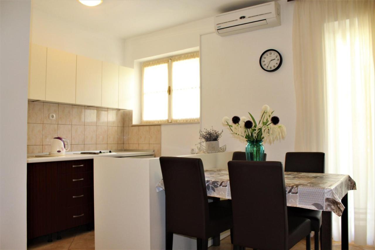 Apartments Raos Makarska Eksteriør billede