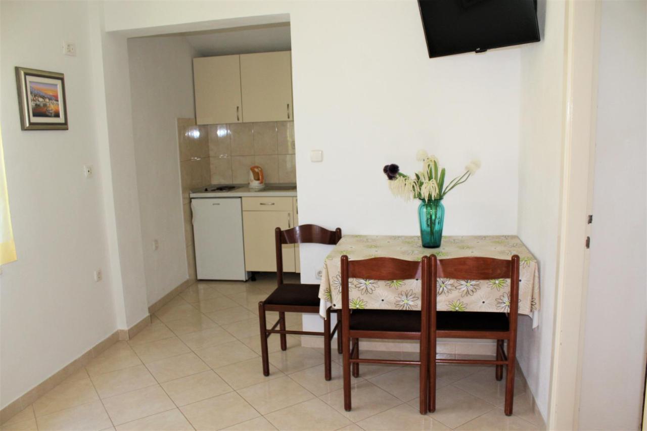 Apartments Raos Makarska Eksteriør billede